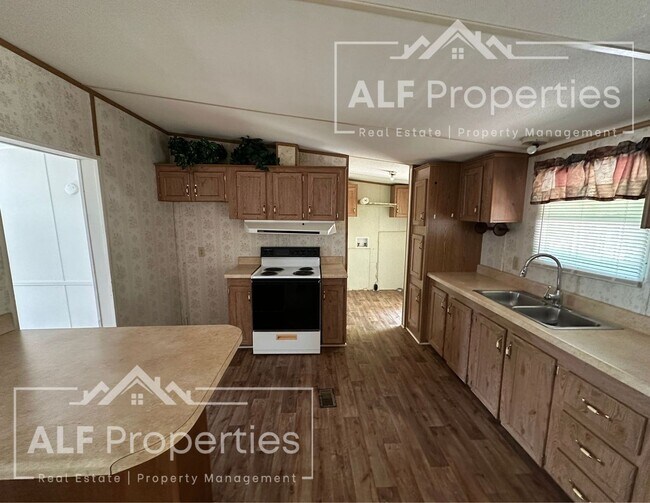 Building Photo - Peaceful 3BR Home on Plantation Drive