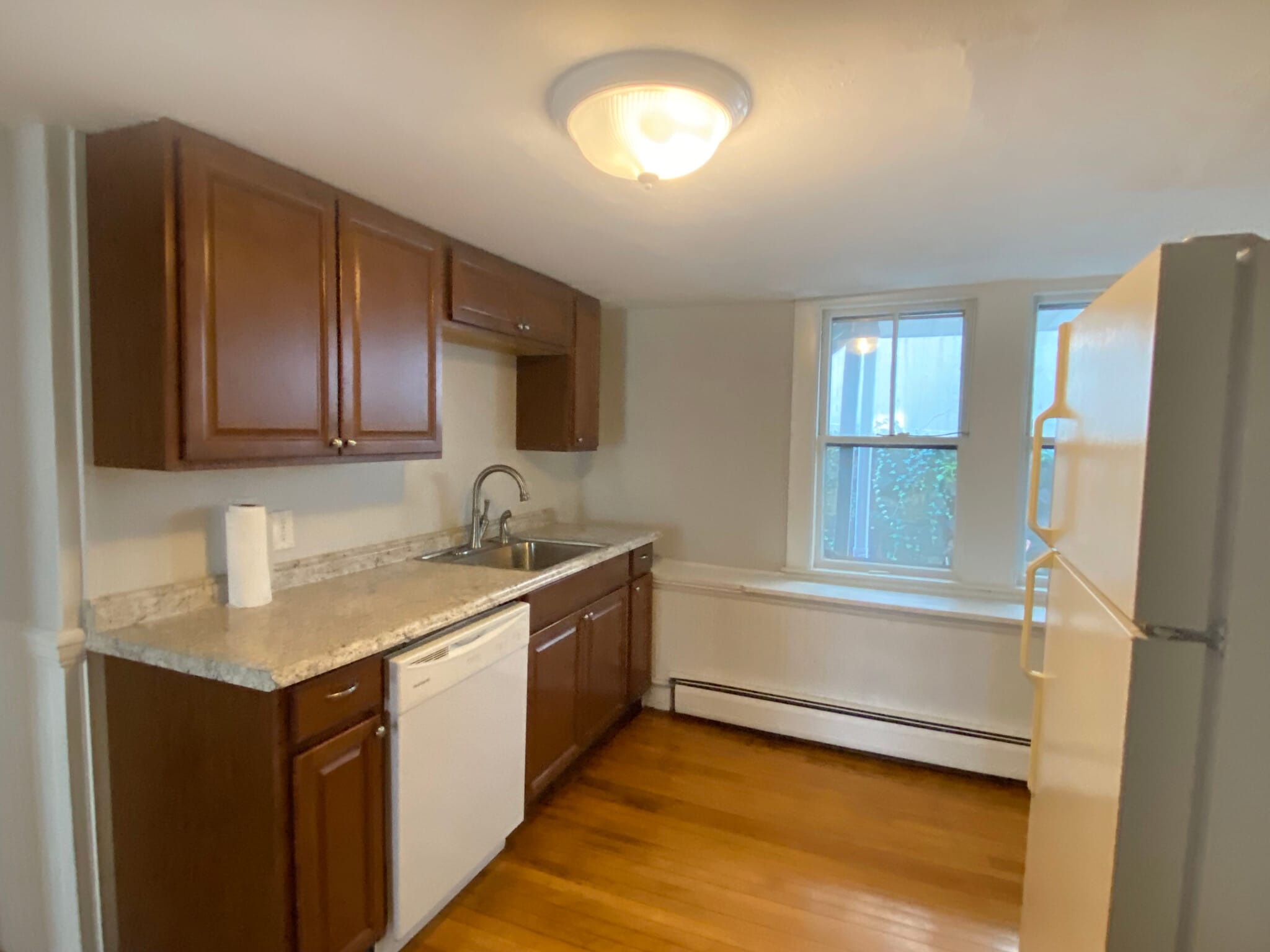 Kitchen - 57 Henry Ave