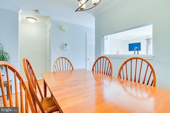 Building Photo - 12867 Mill House Ct