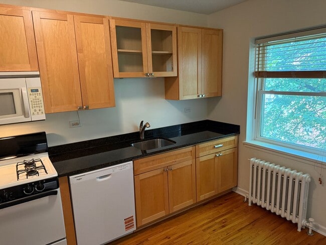 Building Photo - Lake Condo near W Lake & Excelsior Blvd - ...