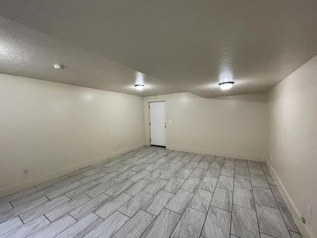 Building Photo - 8761 W 3500 S
