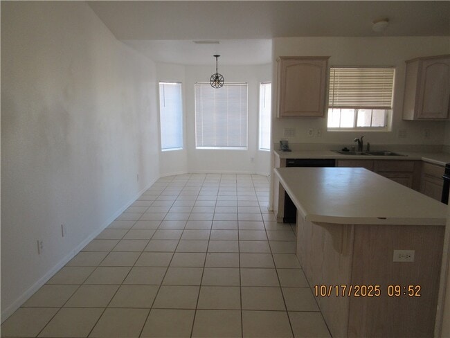 Building Photo - 2171 Ridgeview Rd