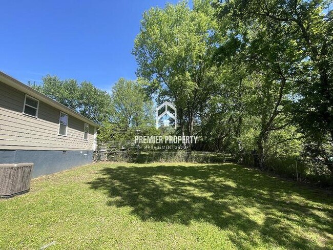 Building Photo - 6538 Wimble Rd