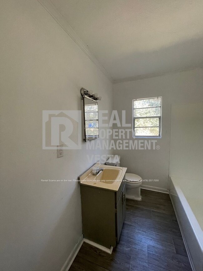 Building Photo - 3936 Spencer Cir