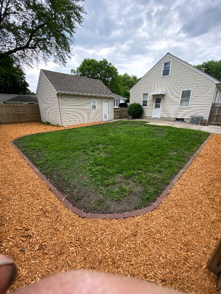 Building Photo - 121 Belleview Ave