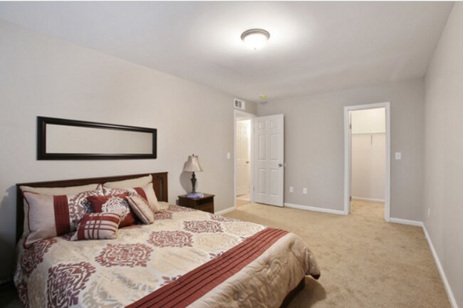 Building Photo - Beautiful Apartments under New Management at Hidden Pines