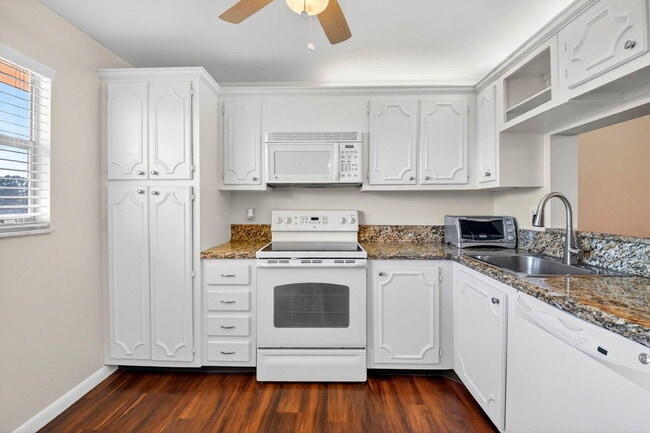 Building Photo - 3661 Viale Matera