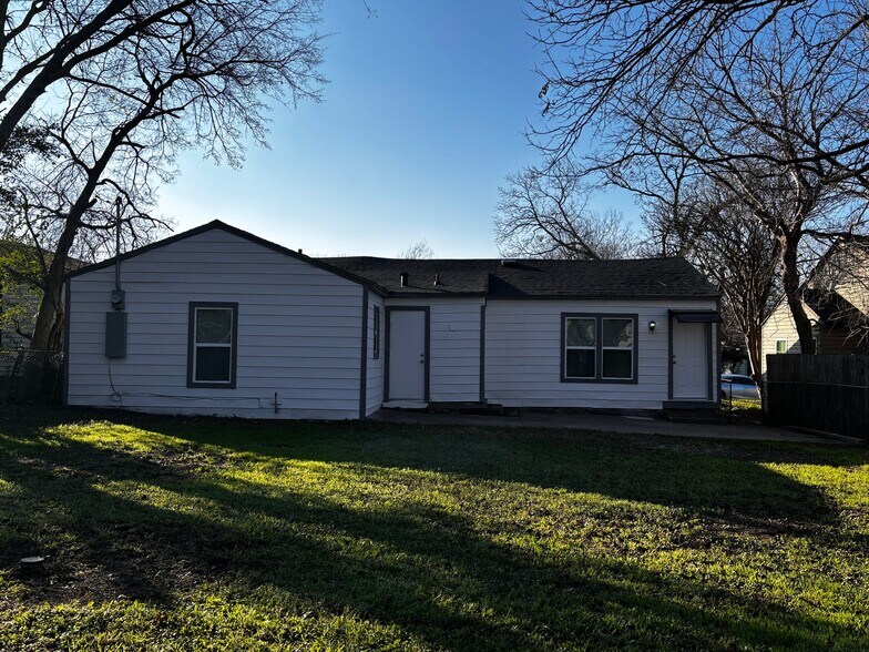 Building Photo - 4601 Harwen Terrace