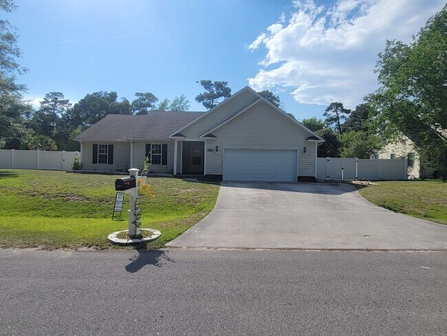 Primary Photo - 211 Marsh Hen Ct