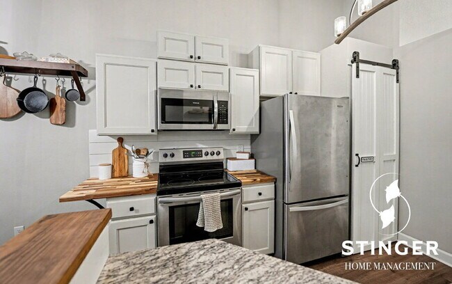 Building Photo - 36 Brindlewood Dr