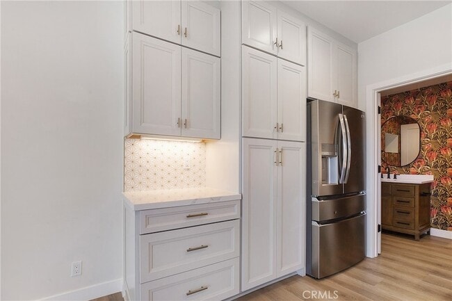 Building Photo - 33802 Street of the Violet Lantern