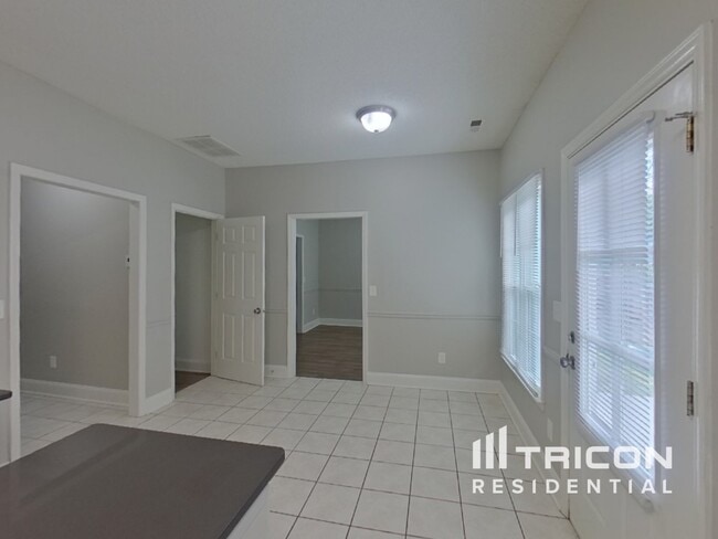 Building Photo - 10913 Gladewater Dr