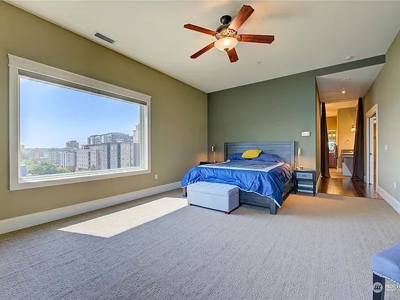 Building Photo - "Spacious 2-Bed, 3-Bath Sanctuary in Tacoma's Heart – 3,243 Sq Ft of Luxury Living!"