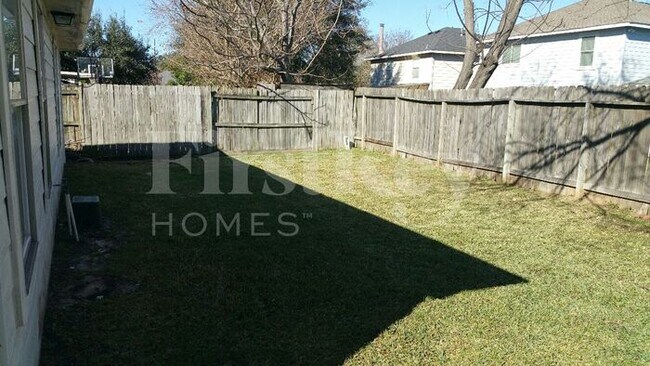 Building Photo - 13322 Gendley Dr