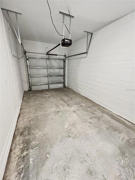 Building Photo - 3554 Mayfair St