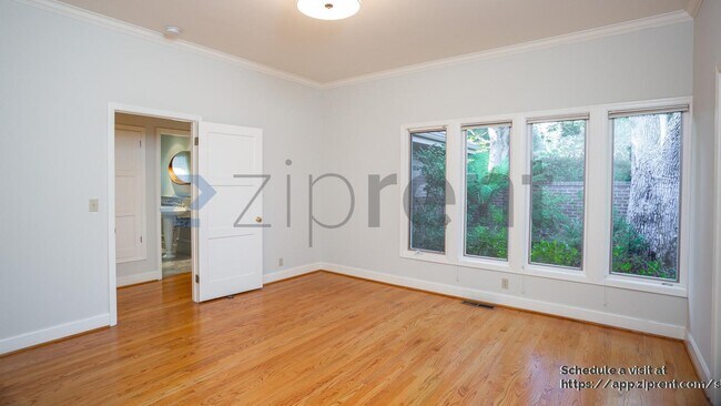 Building Photo - 16000 Greenwood Rd