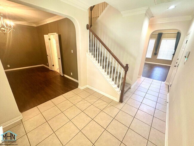 Building Photo - BEAUTIFUL 4 bed/2.5 bath near Stone Oak, j...