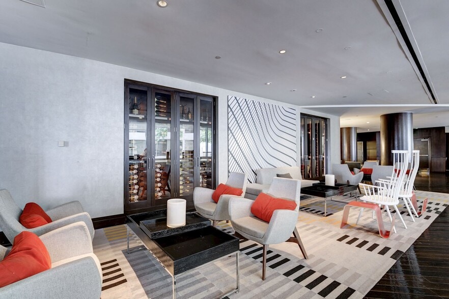 Building Photo - 1111 19th St N