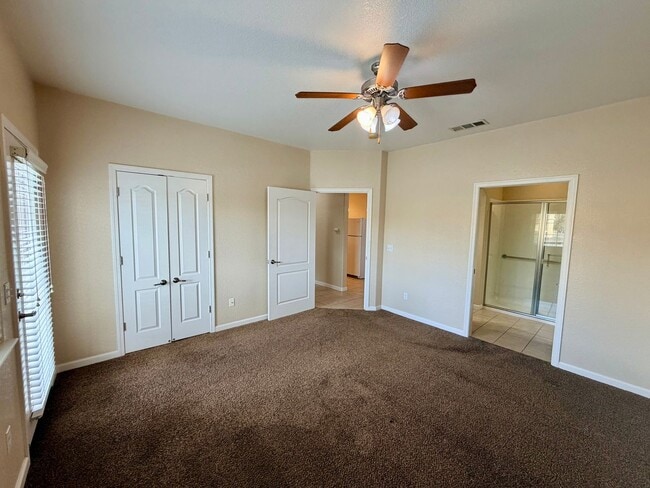 Building Photo - 147 Apple Ln