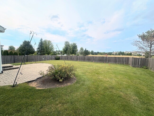 Building Photo - 358 S Winchester Dr