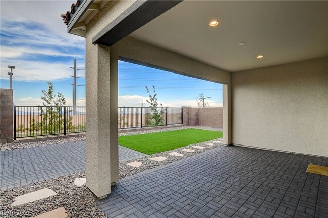 Building Photo - 94 Nine Mile Creek Dr