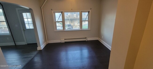 Building Photo - 138 Sand St