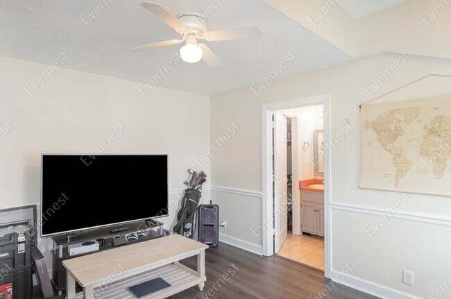 Building Photo - 7929 Daugherty-Capley Rd