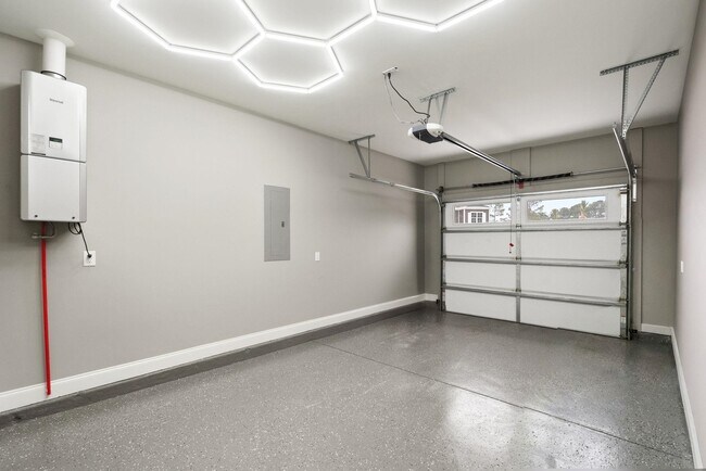 Building Photo - 113 ARBOR RIDGE CIR