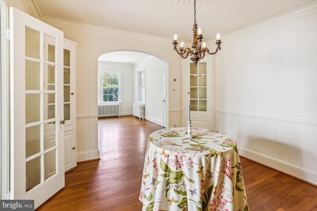 Building Photo - 8901 Montgomery Ave