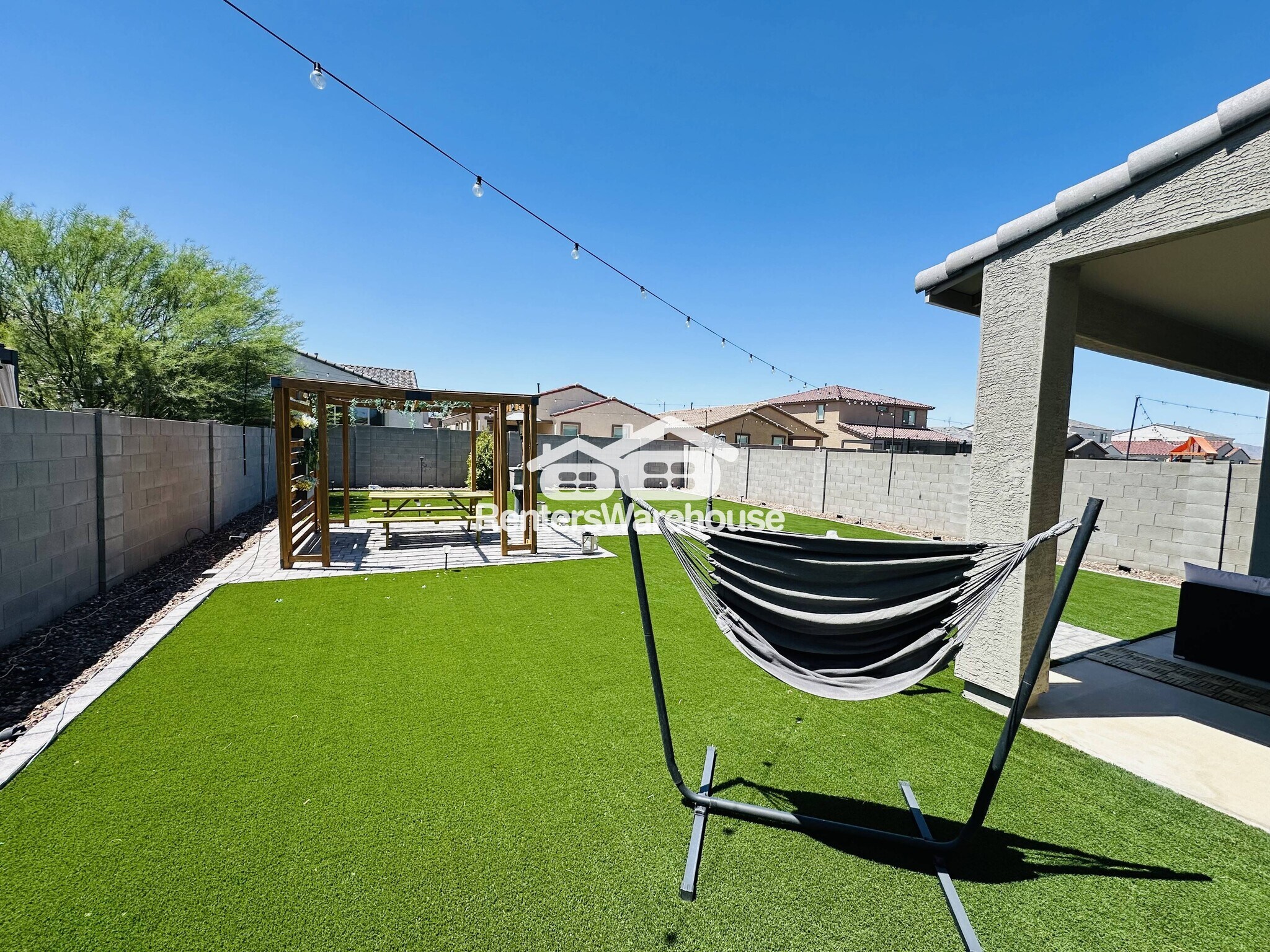 Building Photo - 5621 W Rainwater Dr