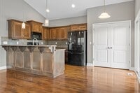 Building Photo - 11141 S Woodsonia Dr