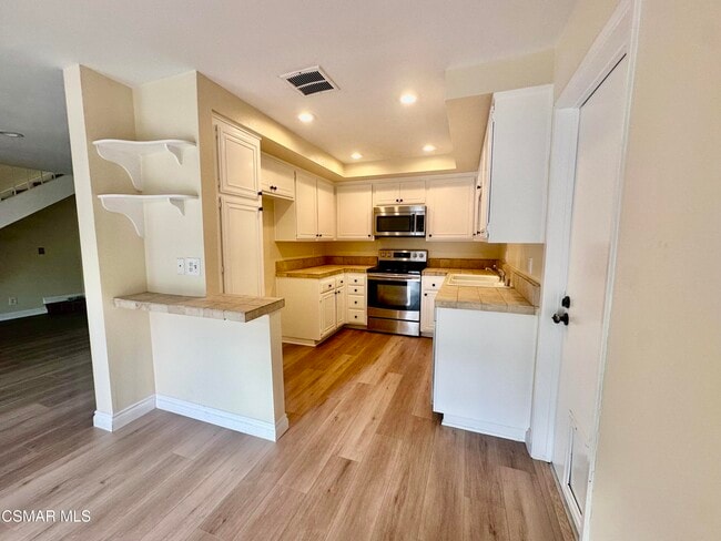 Building Photo - 3719 Summershore Ln