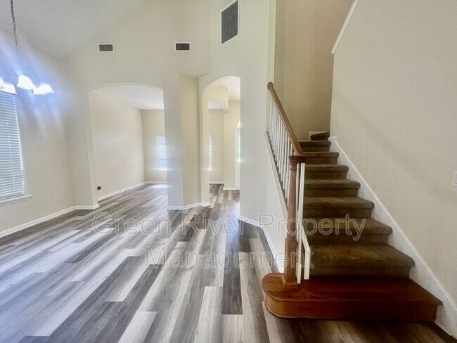 Building Photo - 2074 Heritage Oaks Ct