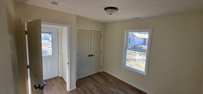 Building Photo - 715 N 35th St