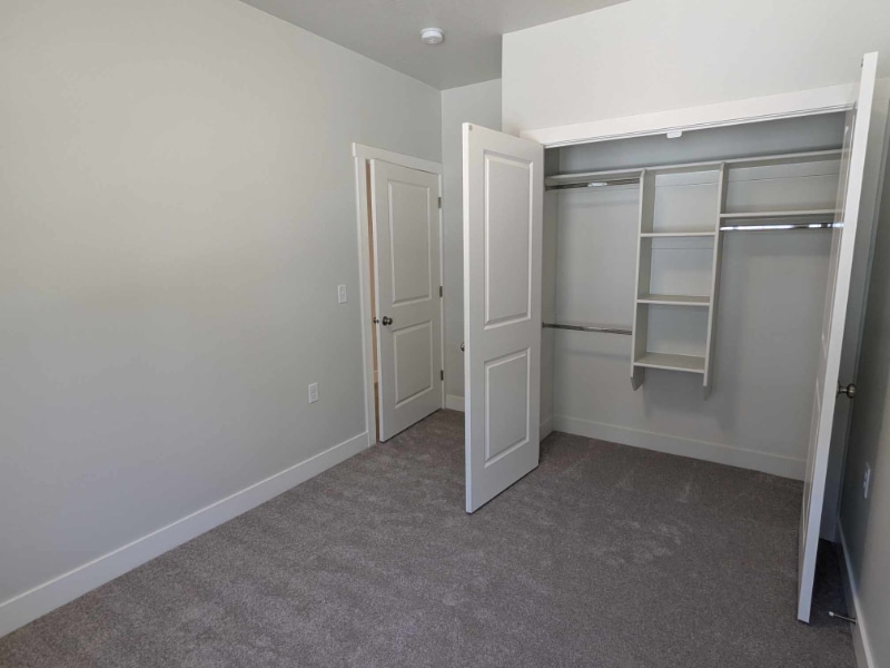 Building Photo - 1561 110 W