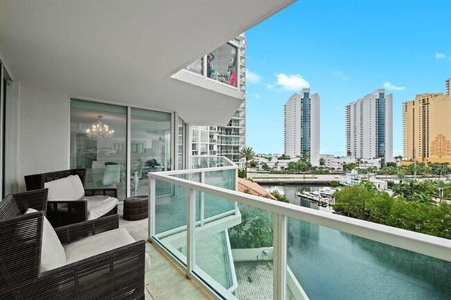Building Photo - 200 Sunny Isles Blvd