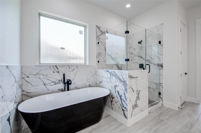 Building Photo - 16130 Long Boat Ct