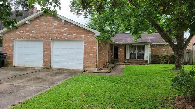 Primary Photo - 3046 Mosby Dr