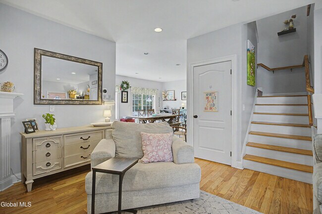 Building Photo - 8 Furlong St