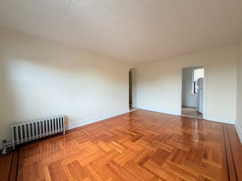 Building Photo - 3063 Buhre Ave