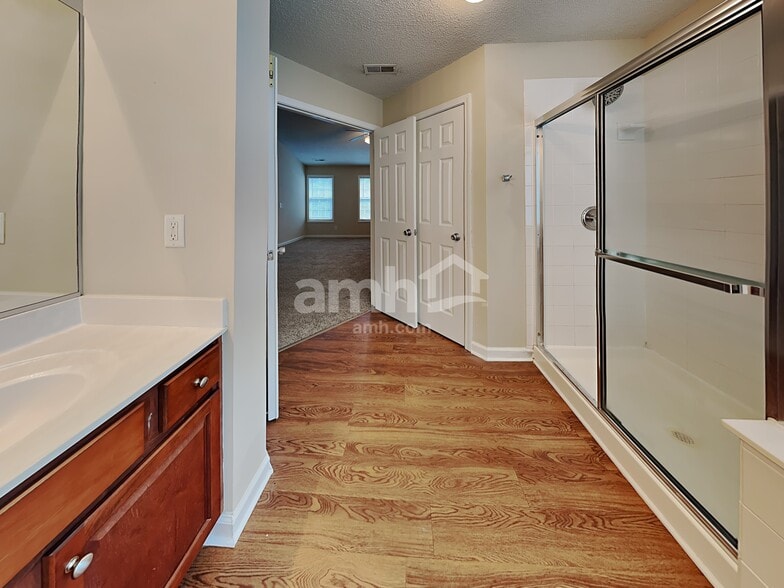 Building Photo - 2286 Rothwood Acres Rd