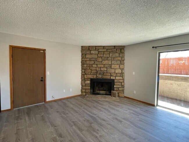 Building Photo - 7150 W 20th Ave