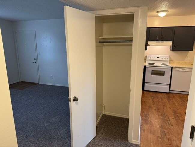 Building Photo - 4804 Cannon Ridge Dr