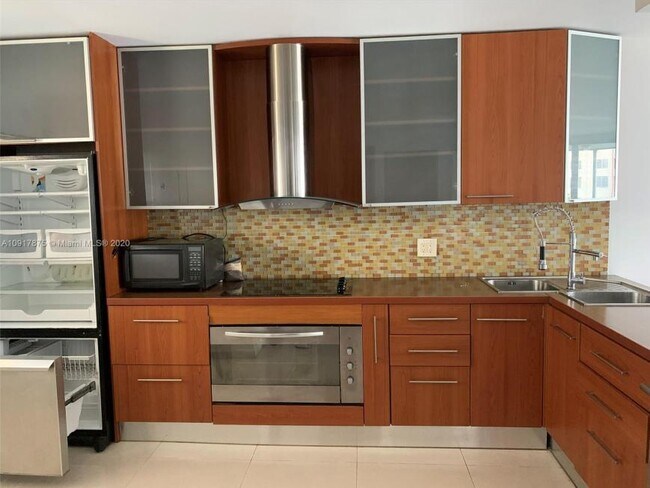 Building Photo - 1 bedroom in North Miami Beach FL 33179