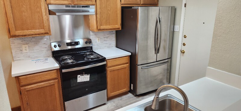 Building Photo - 2016 Lee Dr