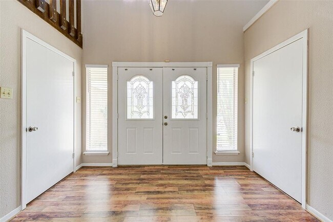 Building Photo - 1710 Bodart Ct