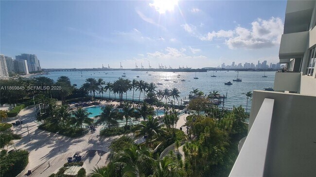 Building Photo - 1500 Bay Rd