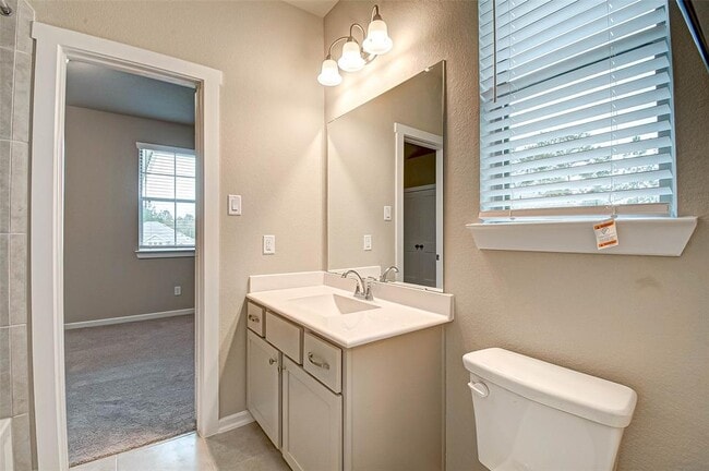Building Photo - 332 N Spotted Fern Dr