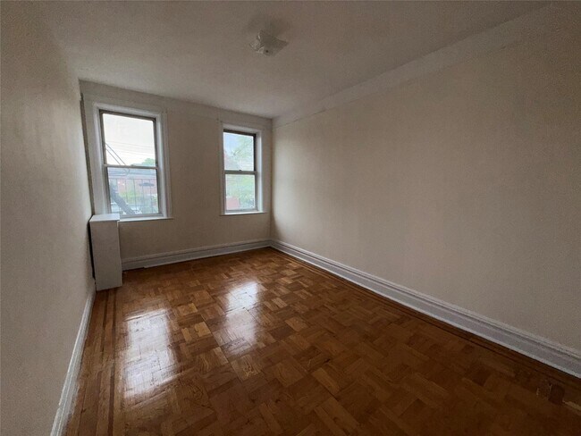 Building Photo - 1114 Neill Ave