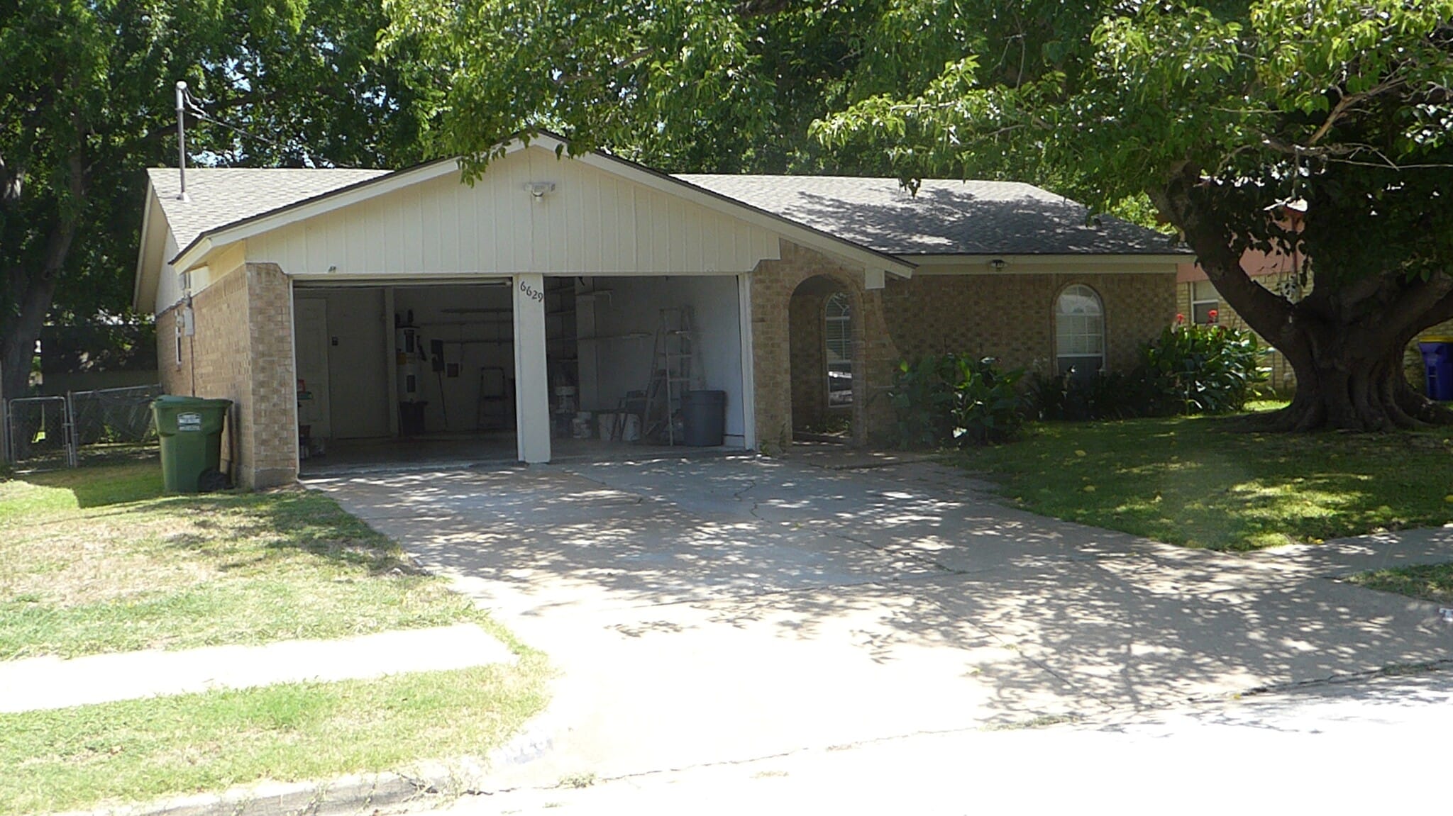 Building Photo - 6629 Kitty Dr